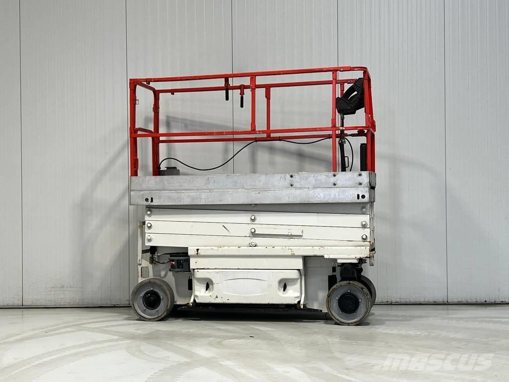 JLG 2630 ES رافعات مقصية الشكل