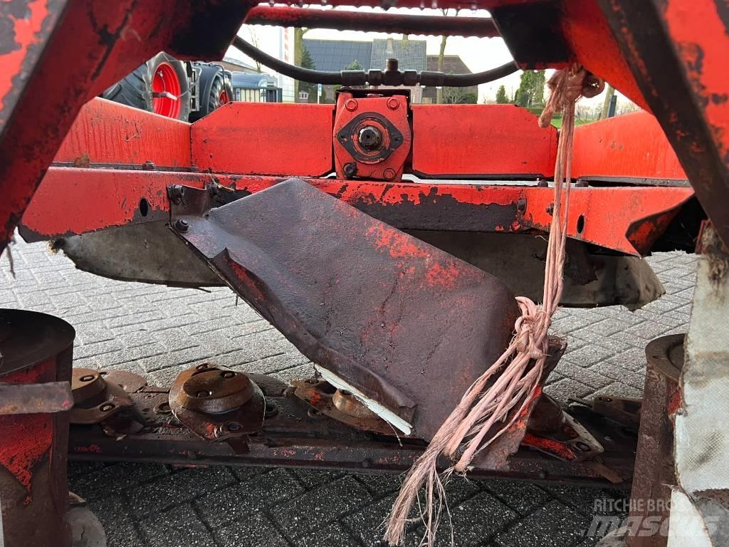 Kuhn GMD 702 F جزازات
