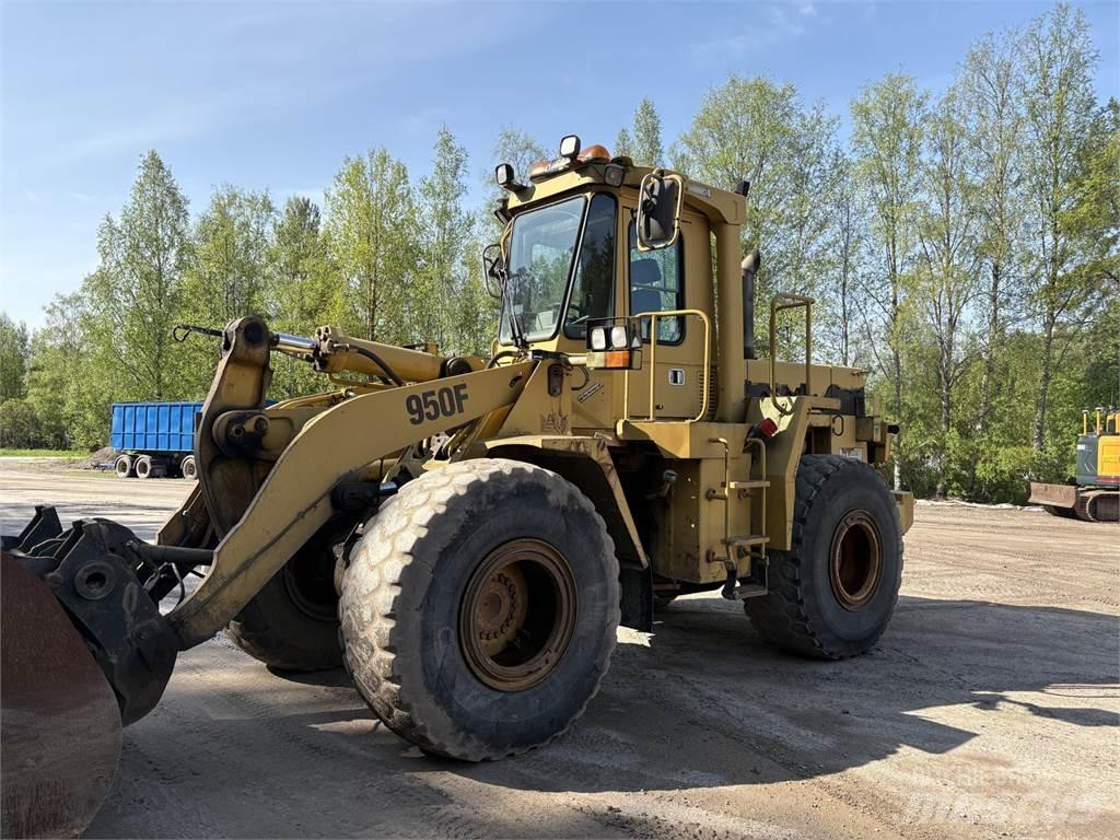 CAT 950F لوادر بعجل