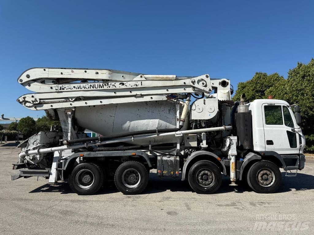Astra Betonpompa شاحنات خرسانة