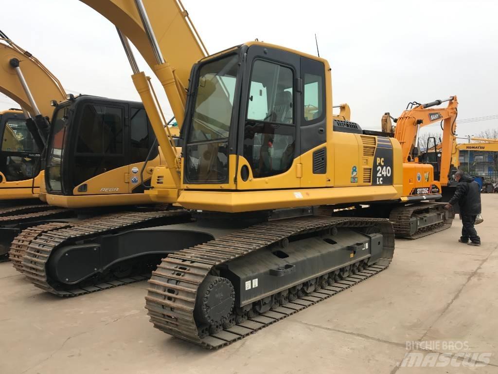 Komatsu PC 240 LC-8 حفارات زحافة