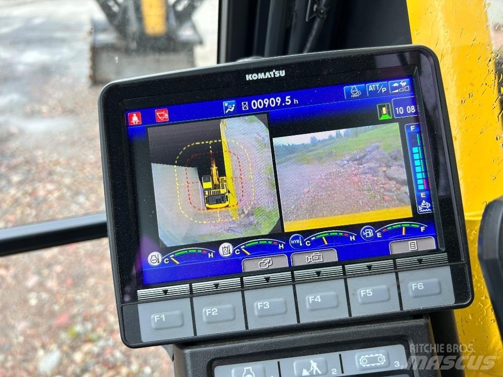 Komatsu HB 365LC-3EO حفارات زحافة