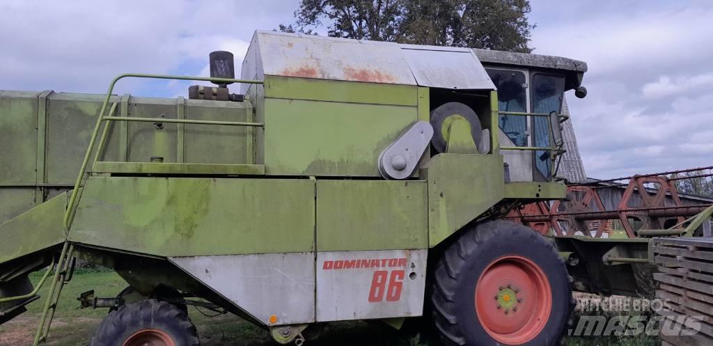CLAAS Dominator 86 حصادات