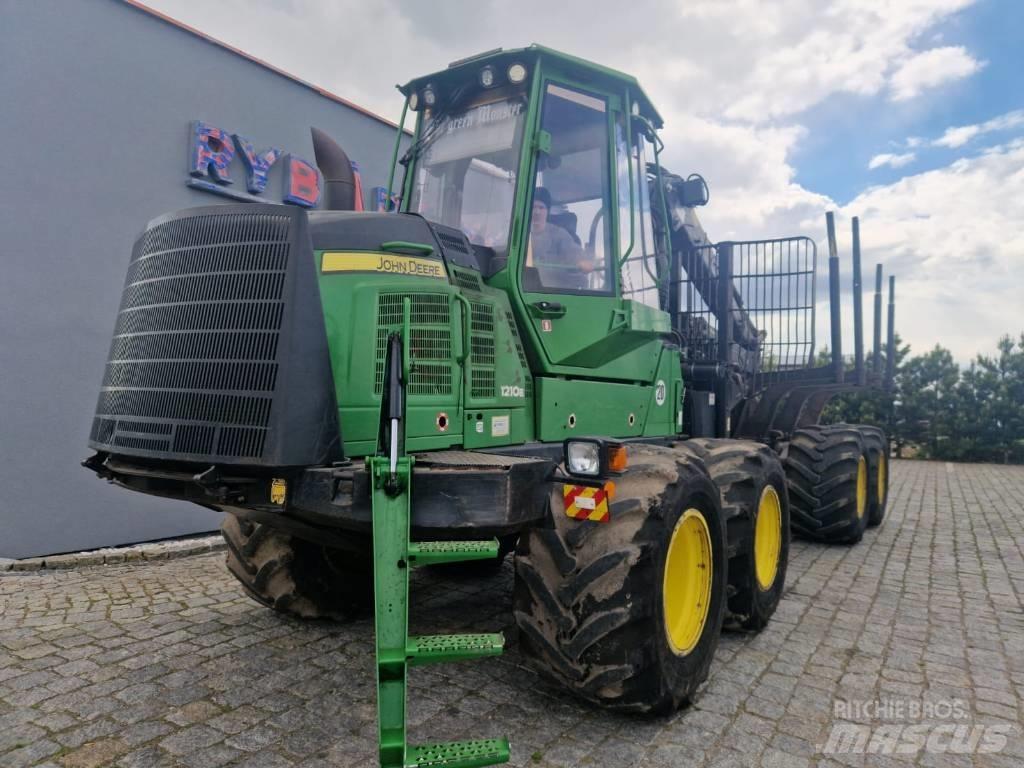 John Deere 1210 E شاحنات