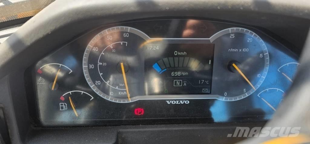 Volvo L 90 H لوادر بعجل