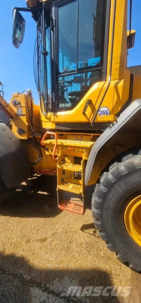 Volvo L 90 H لوادر بعجل