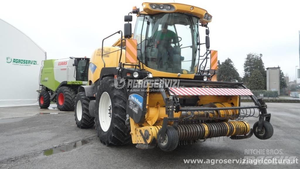 New Holland FR 9060 علافات ذاتية الدفع