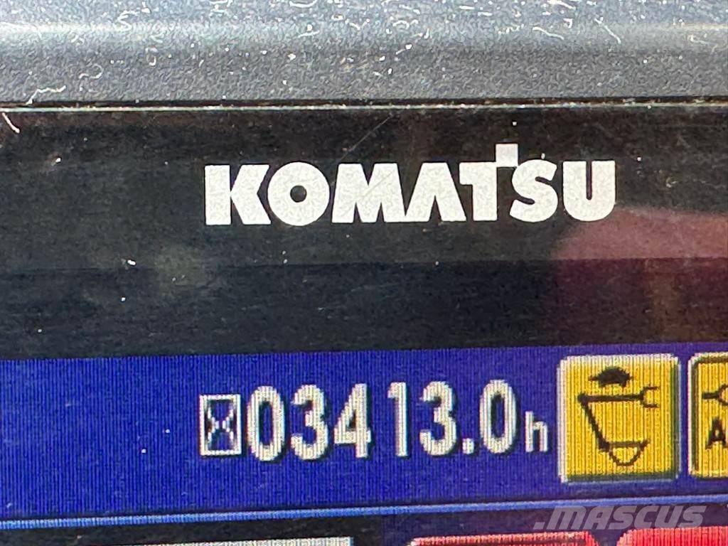 Komatsu PW180-11 حفارات بعجل
