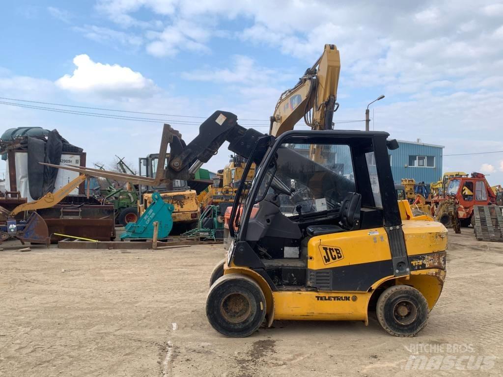 JCB TLT 30 D مناولات متداخلة