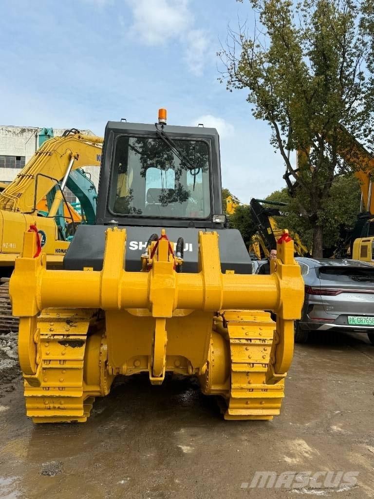Shantui SD 16 بلدوزرات مجنزرة