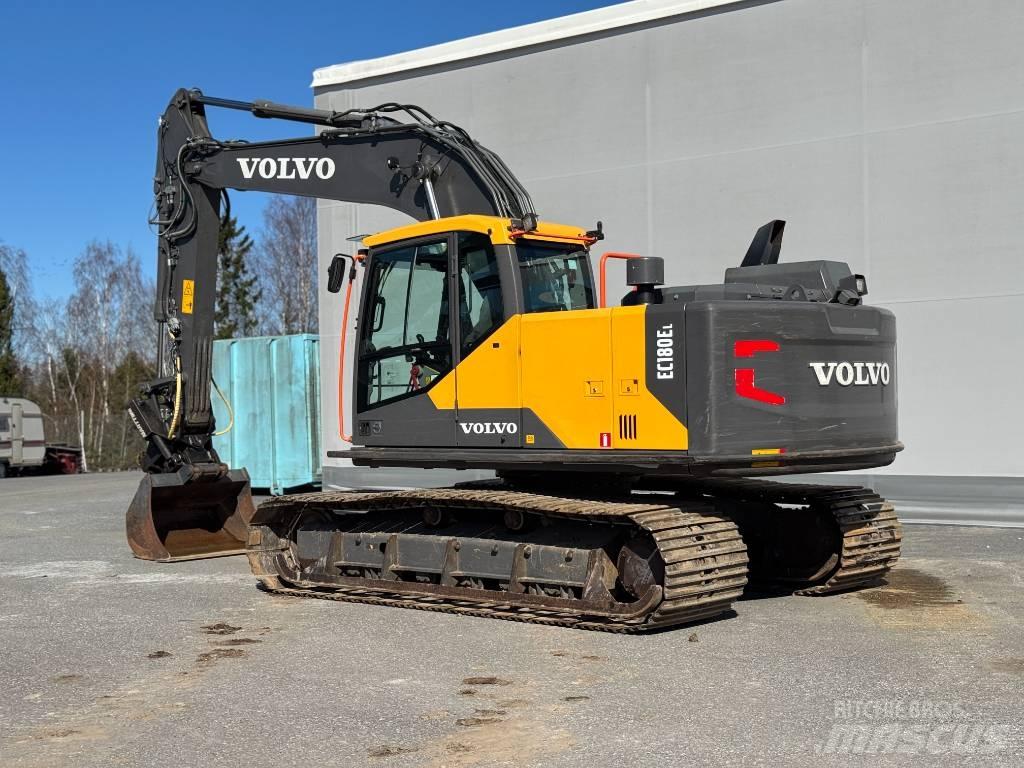 Volvo EC 180 E حفارات زحافة