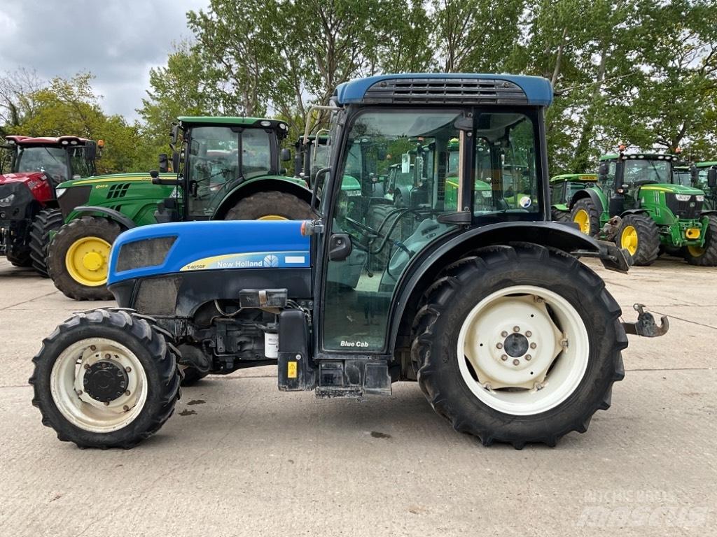 New Holland T 4050 F الجرارات