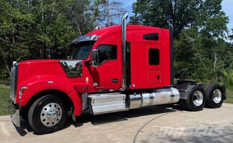 Kenworth W 990 وحدات الجر
