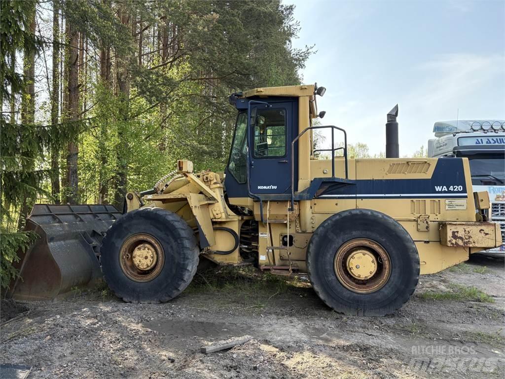 Komatsu WA420-1 لوادر بعجل