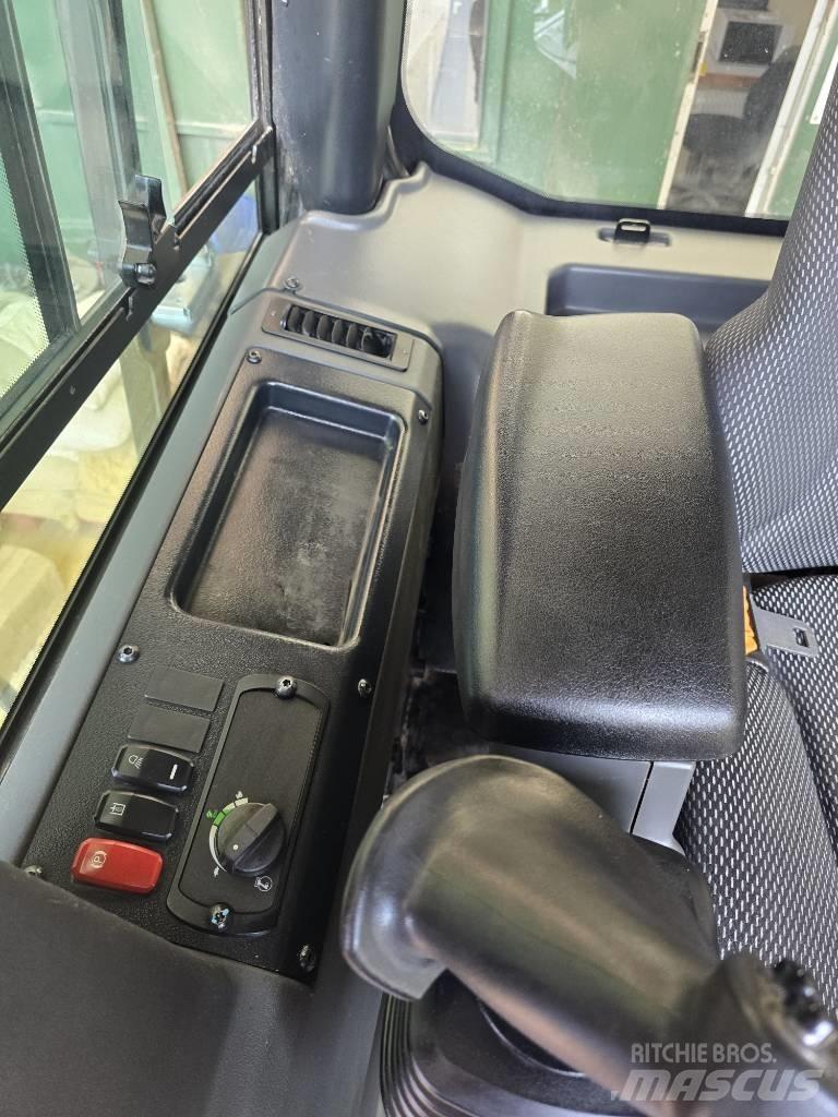 CAT D 3 LGP بلدوزرات مجنزرة