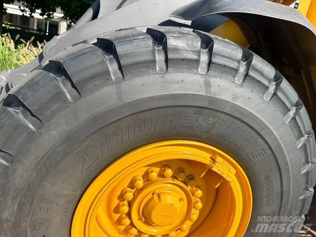 Volvo L70 H لوادر بعجل