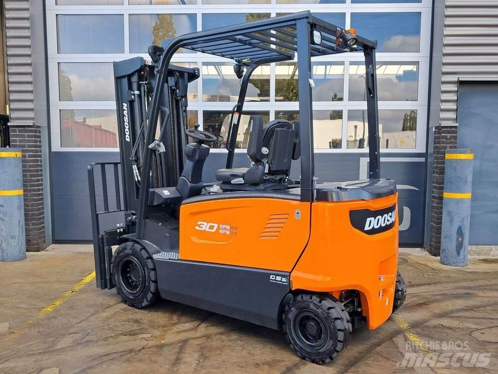 Doosan B30X-7 Plus شاحنات ذات رافعات شوكية تعمل بالكهرباء