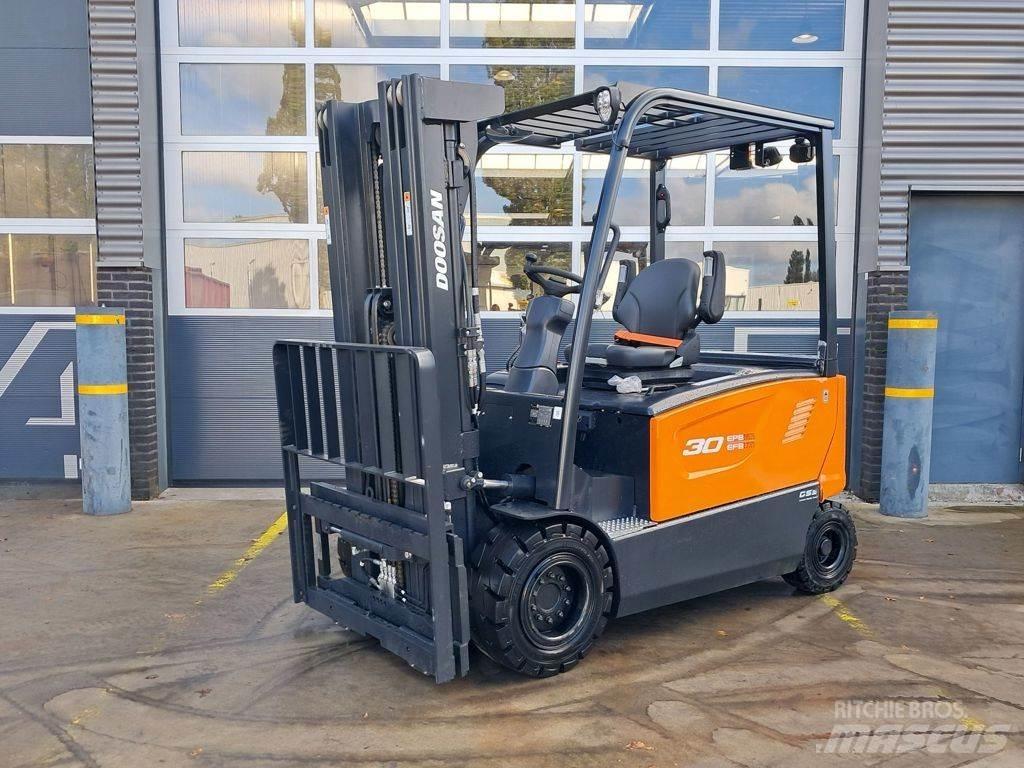 Doosan B30X-7 Plus شاحنات ذات رافعات شوكية تعمل بالكهرباء