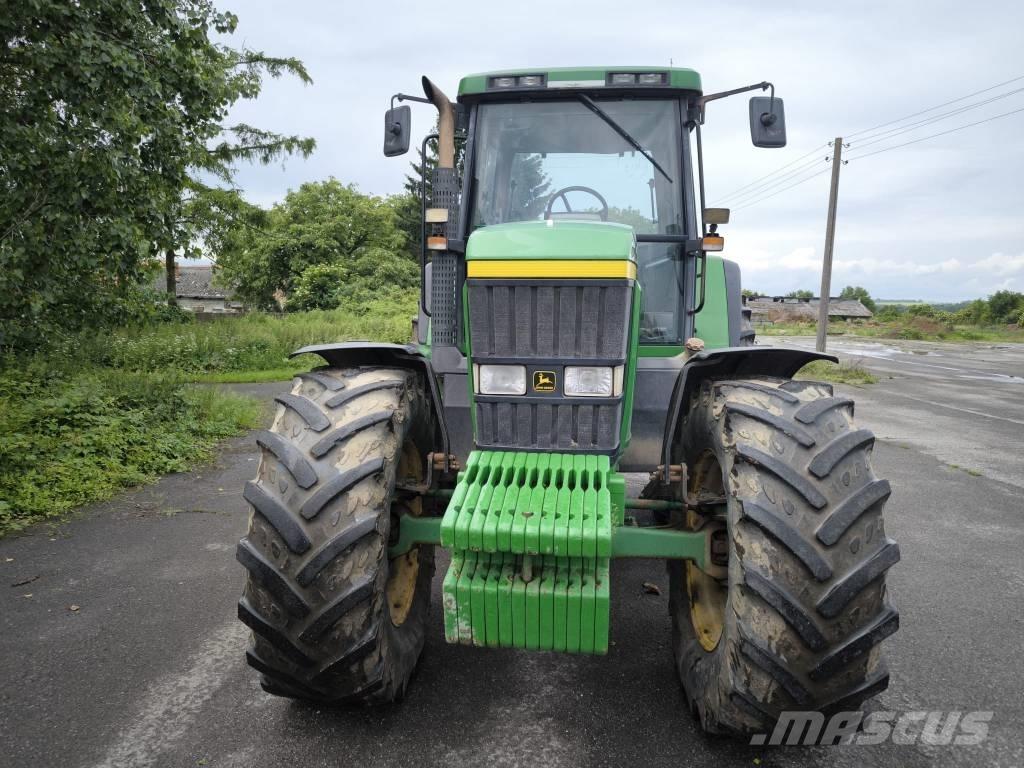 John Deere 7810 الجرارات