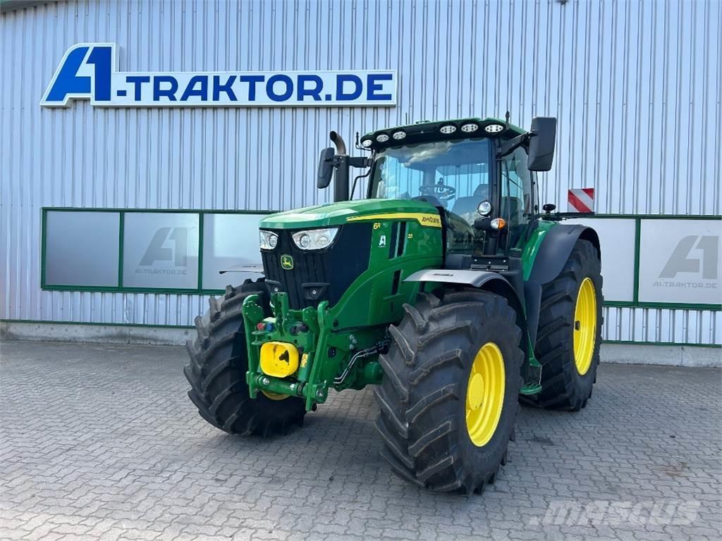 John Deere 6R 215 الجرارات