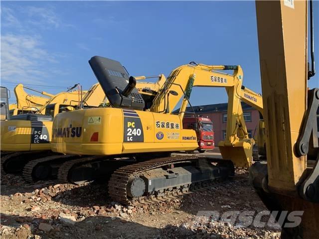Komatsu PC 240 حفارات زحافة