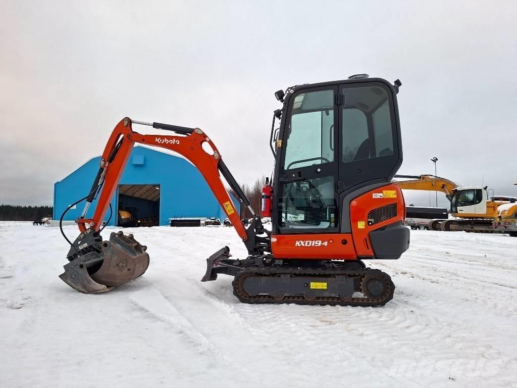 Kubota KX019-4 حفارات صغيرة أقل من 7 طن (حفارات صغيرة)