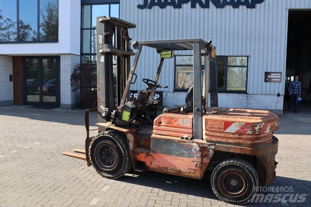 Toyota 5 FB 45 شاحنات الديزل