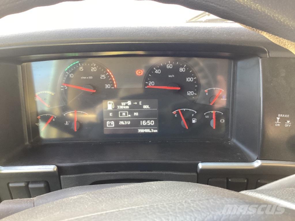 Volvo FM 330 شاحنات ذات هيكل صندوقي