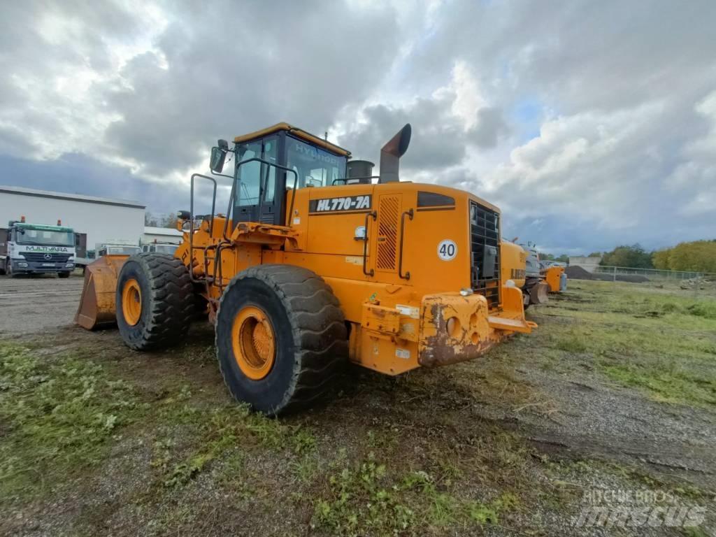 Hyundai HL 770-7 A لوادر بعجل