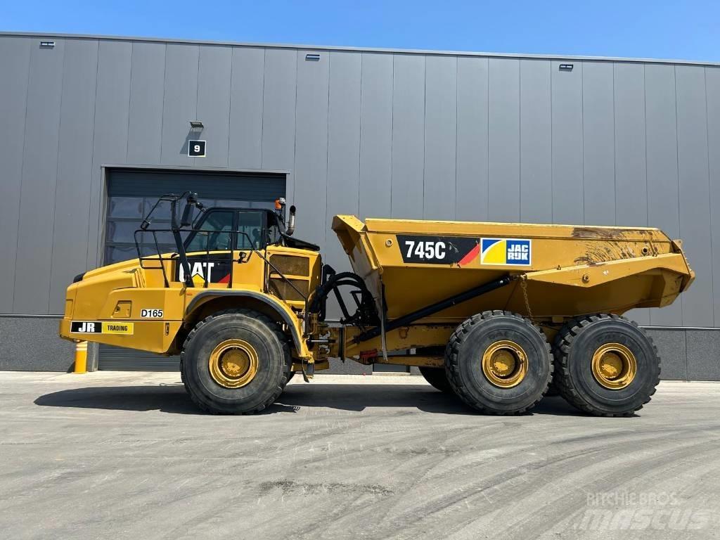 CAT 745 C ساحبات مفصلية