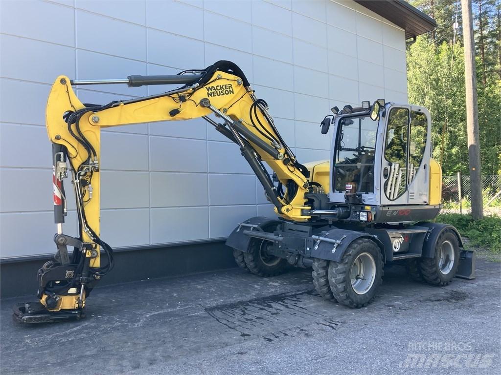 Wacker Neuson EW 100 حفارات بعجل