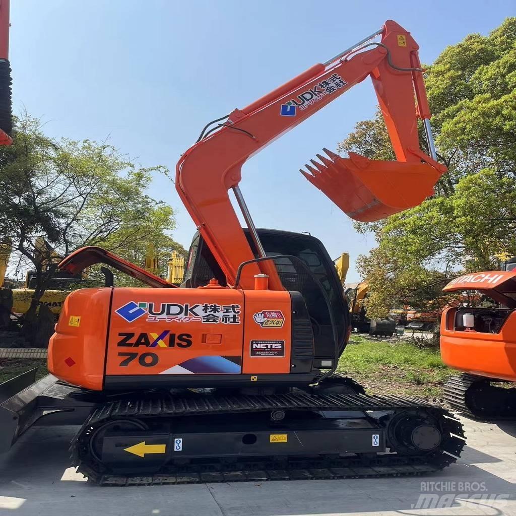 Hitachi ZX 70 حفارات زحافة