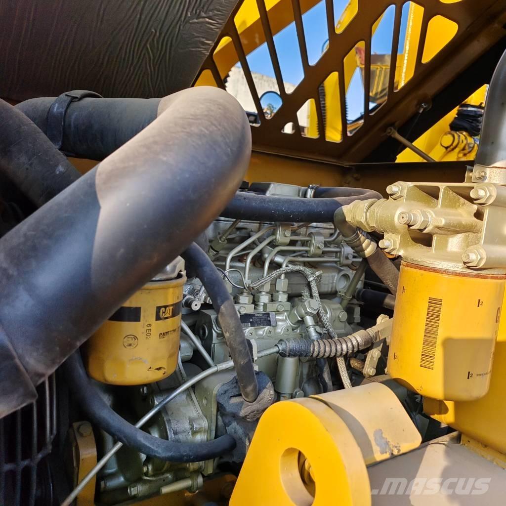 CAT 307 حفارات زحافة