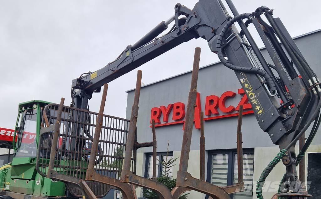 John Deere 810 E شاحنات