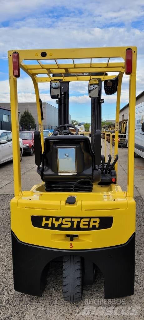 Hyster A 1.5 XNT شاحنات ذات رافعات شوكية تعمل بالكهرباء