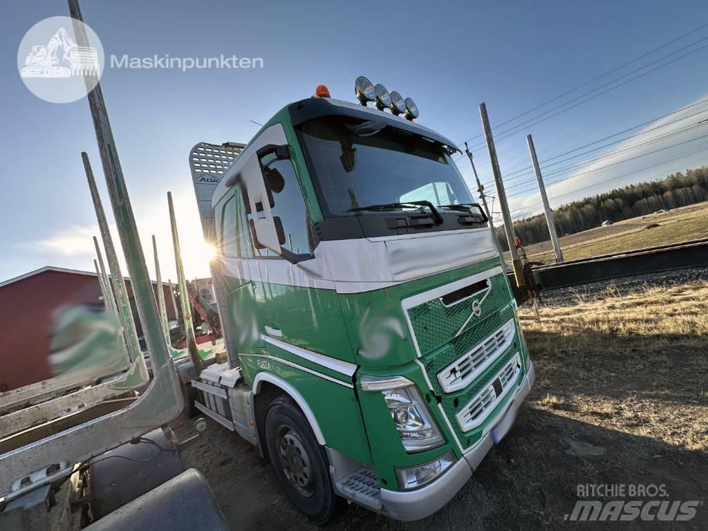 Volvo FH 540 شاحنات أشجار