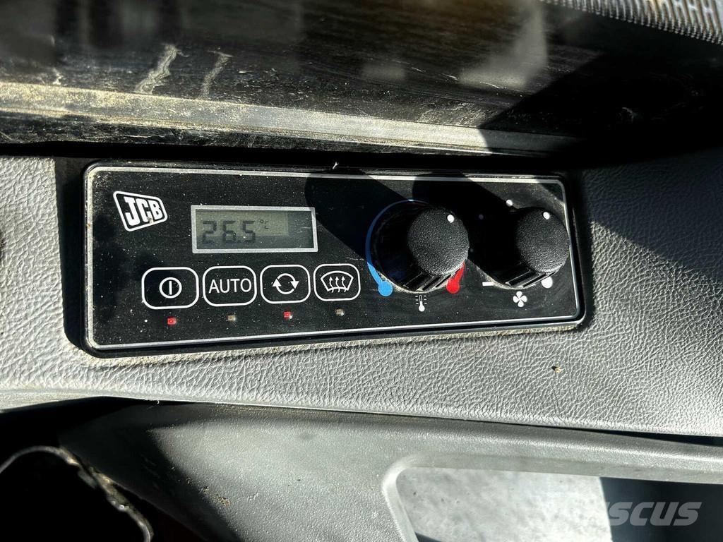 JCB HD110WT SV حفارات وسط 7 طن - 12 طن