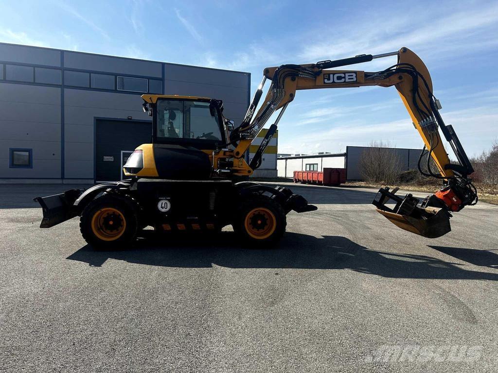 JCB HD110WT SV حفارات وسط 7 طن - 12 طن