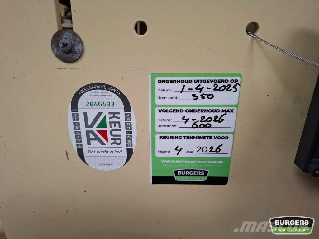 JLG 3246ES رافعات مقصية الشكل