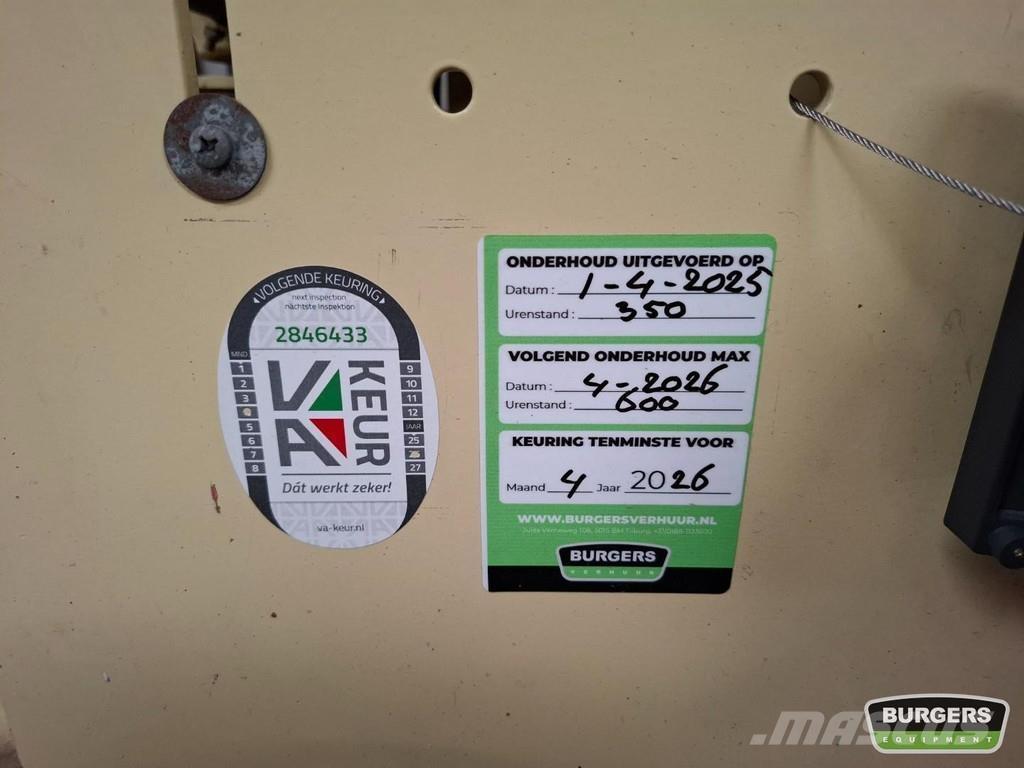 JLG 3246ES رافعات مقصية الشكل