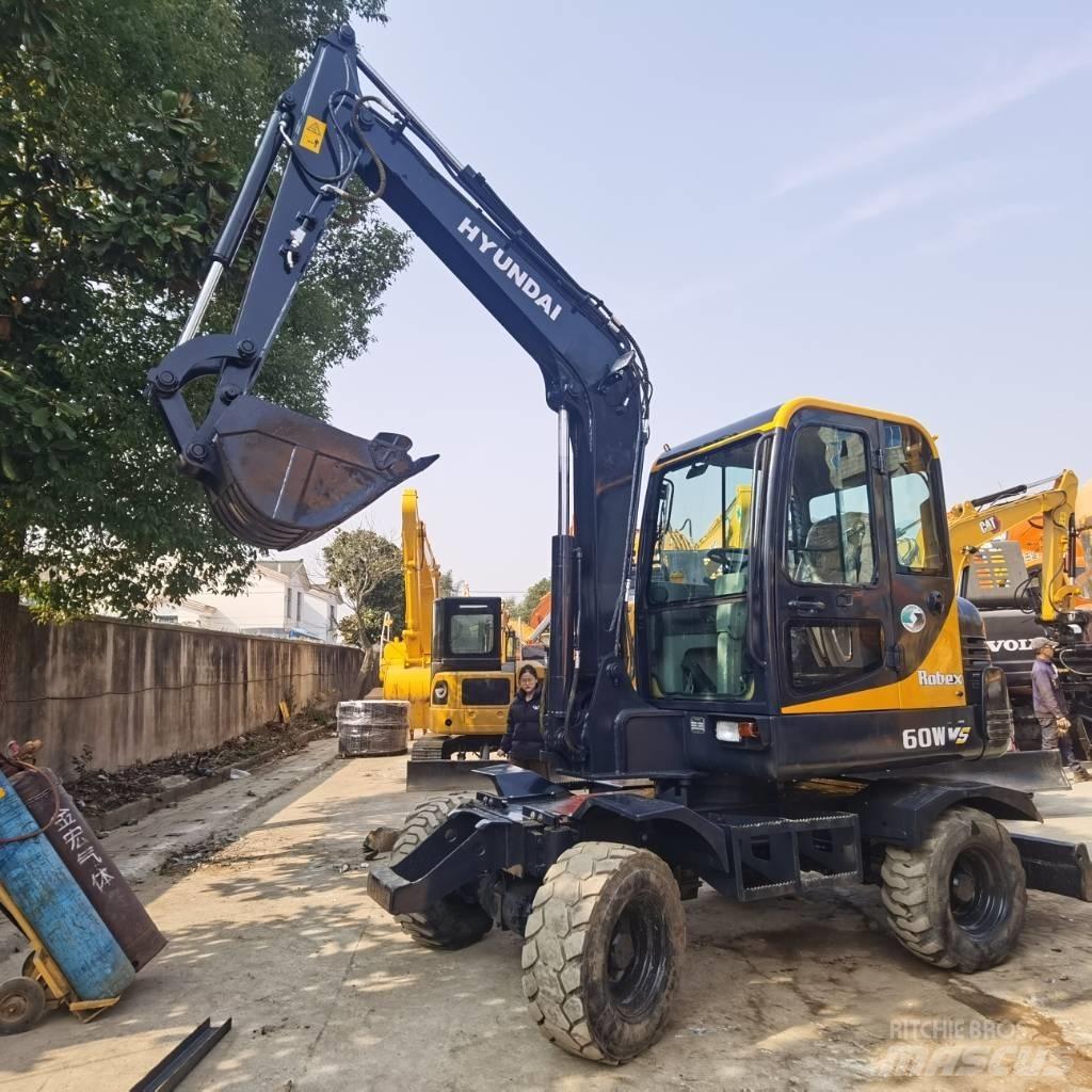 Hyundai R 60W-9 حفارات زحافة