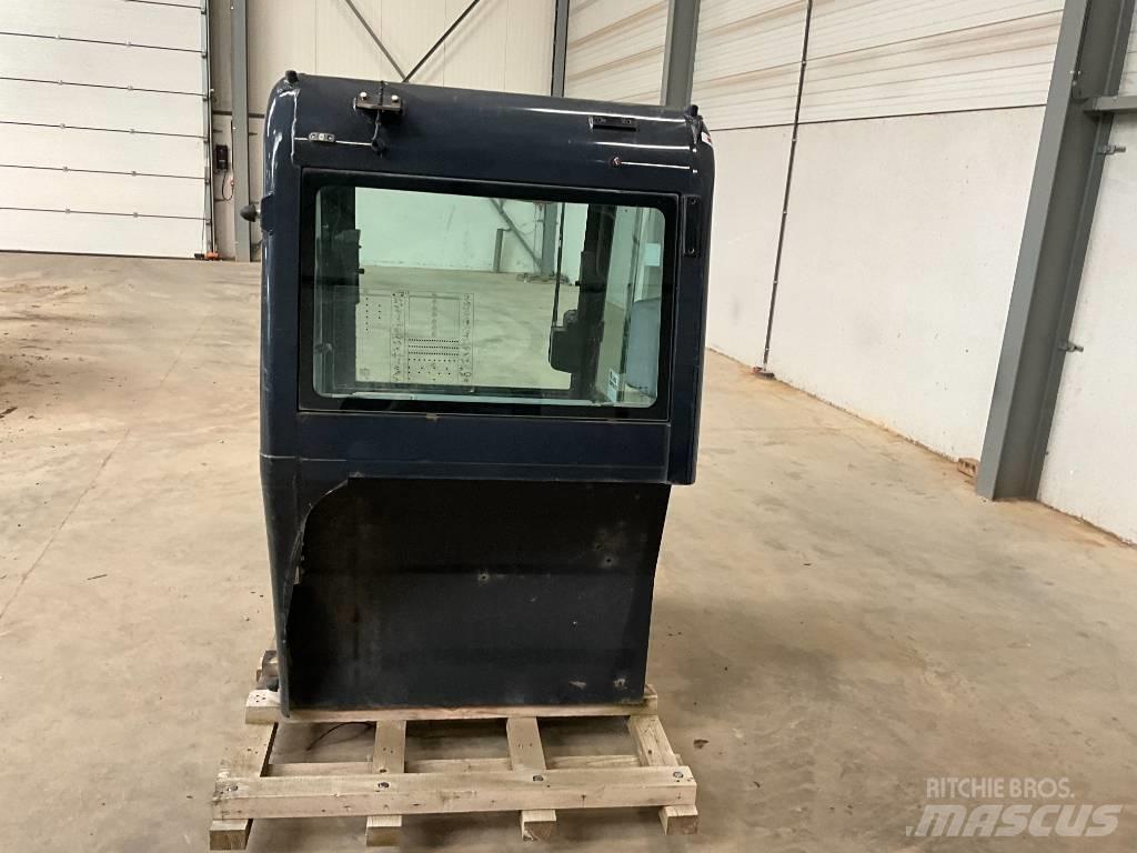 Kubota KX 080-4 A كابينة والداخلية