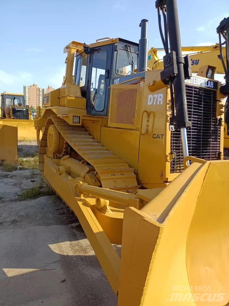 CAT D7R معدات تمهيد الطرق