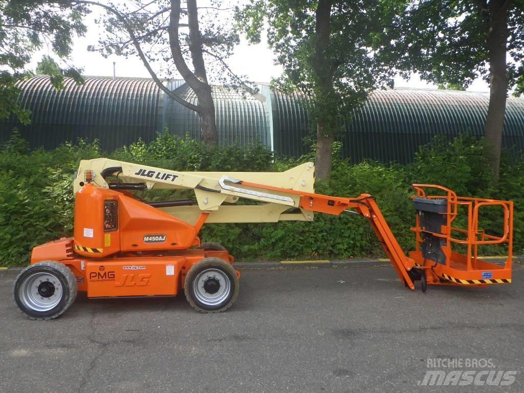 JLG M450AJ رافعات سلة مفصلية