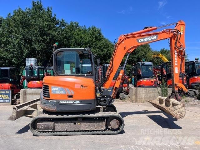 Doosan DX 63-3 حفارات صغيرة أقل من 7 طن (حفارات صغيرة)