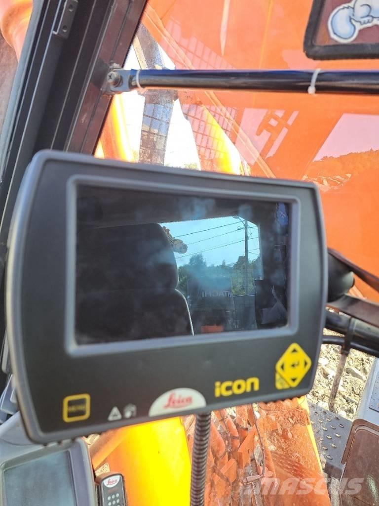Hitachi ZX 300 LC-6 حفارات زحافة