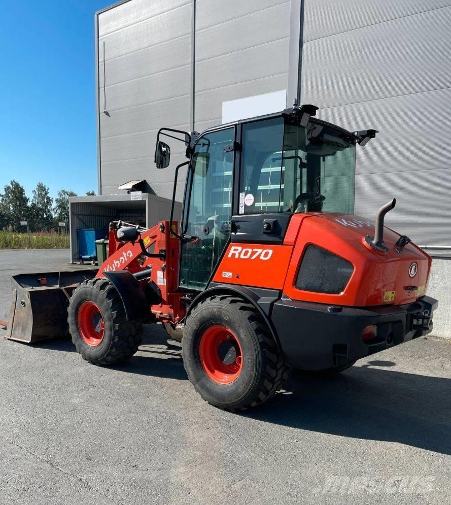 Kubota R 070 HW لوادر بعجل