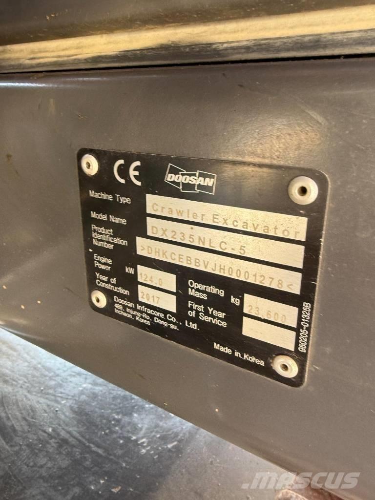 Doosan DX 235 NLC-5 حفارات زحافة