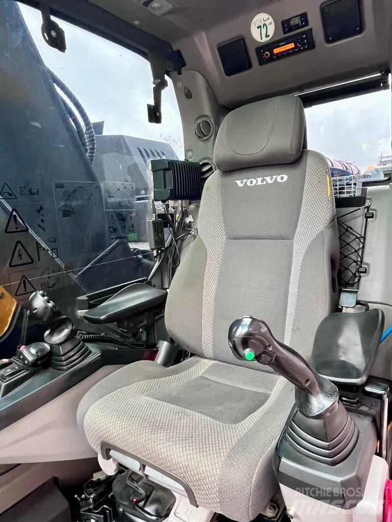 Volvo ECR 355 E حفارات زحافة