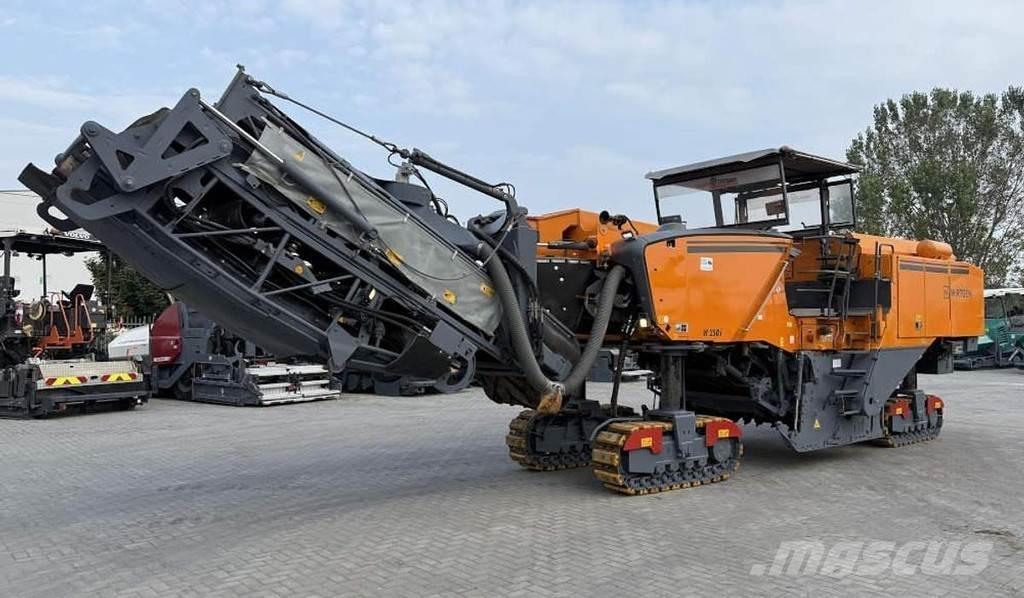 Wirtgen W 250i ماكينات الكشط البارد للأسفلت